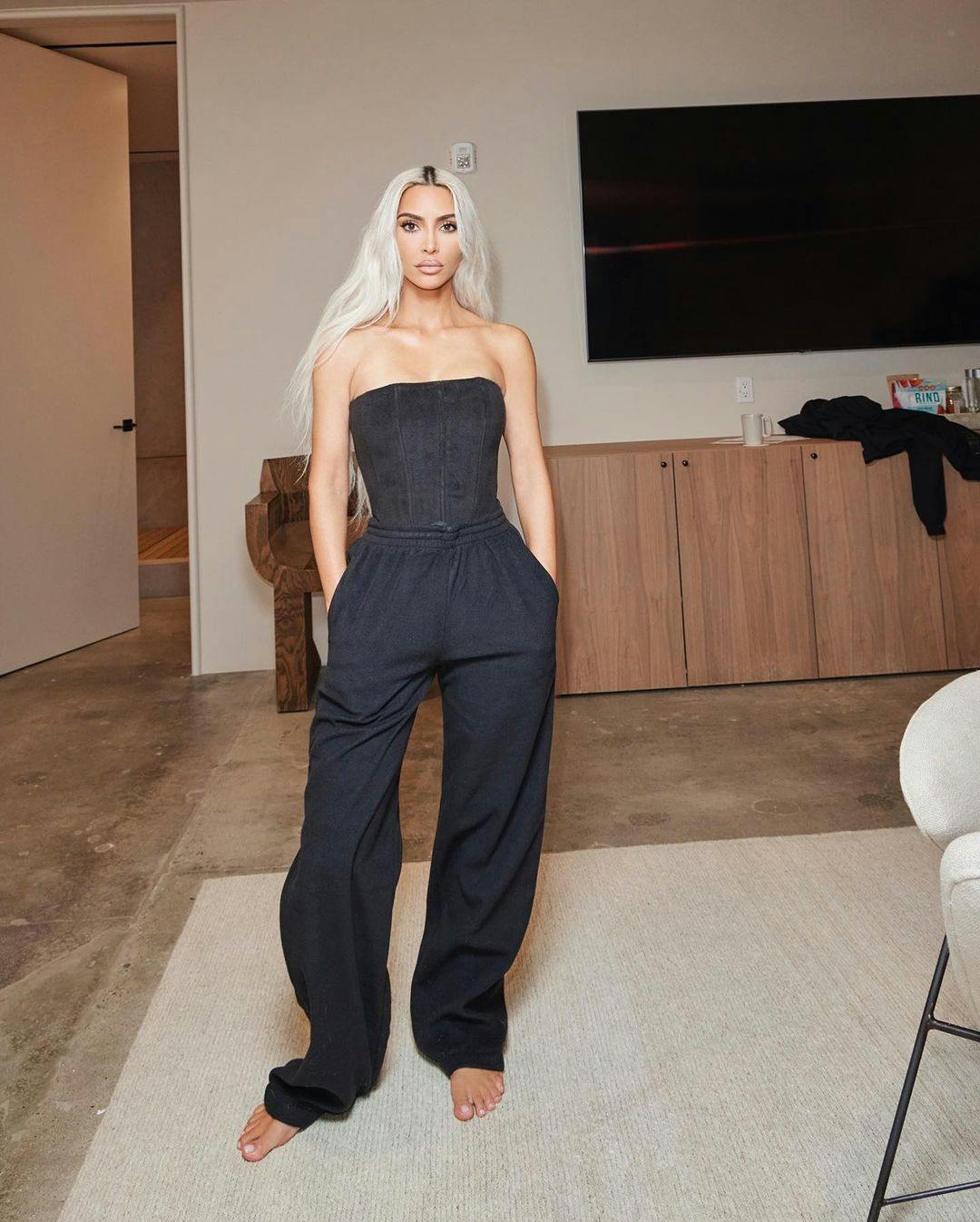 kimkardashian/post-1.jpg